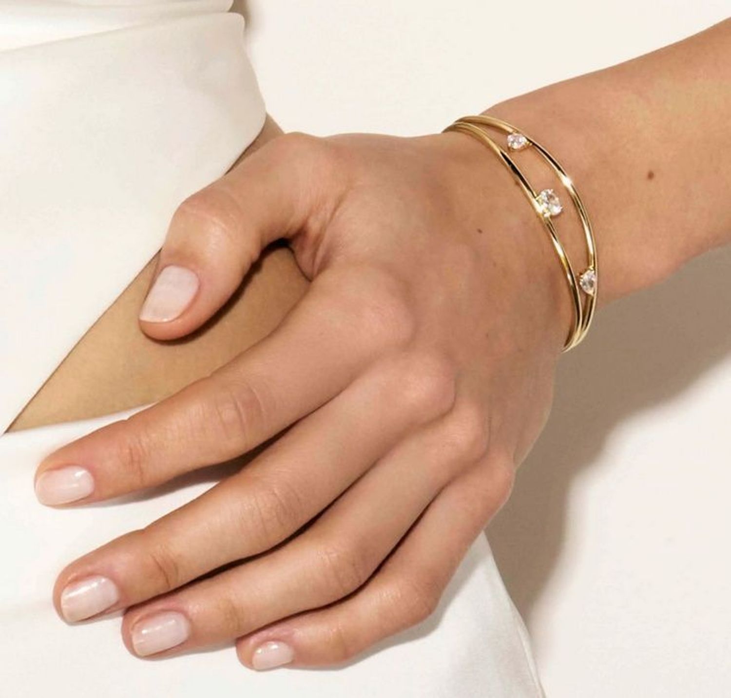 Bransoletka Nomination Sztywna My Rebel Art z białymi kamieniamid.jpg